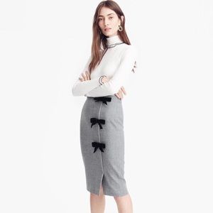 Wool pencil skirt with bows 🎀